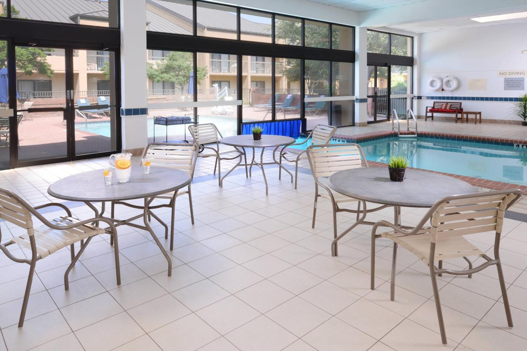 Courtyard Dallas Las Colinas Irving Luaran gambar